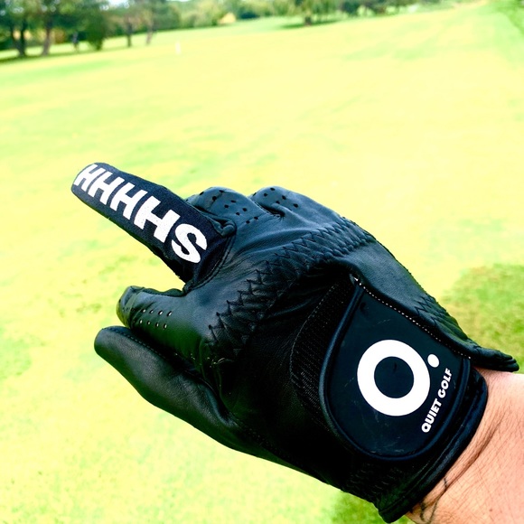 Quiet Golf Black SHHHH™ Golf Glove - Picture 5 of 6